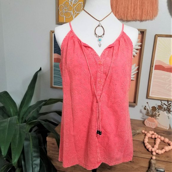 Top. Sleeveless. Coral Embroidered. Luna Moon Brand. Size Medium. - Picture 2 of 8